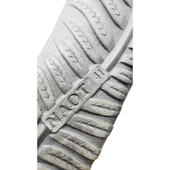 ✨ Naot Mary Jane Slingback Silver Swirl Leather Shoes Women’s 41 Comfort Arch - Picture 7 of 7